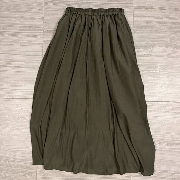 GU Elastic Waist  Flared Skirt - Picture 1 of 3